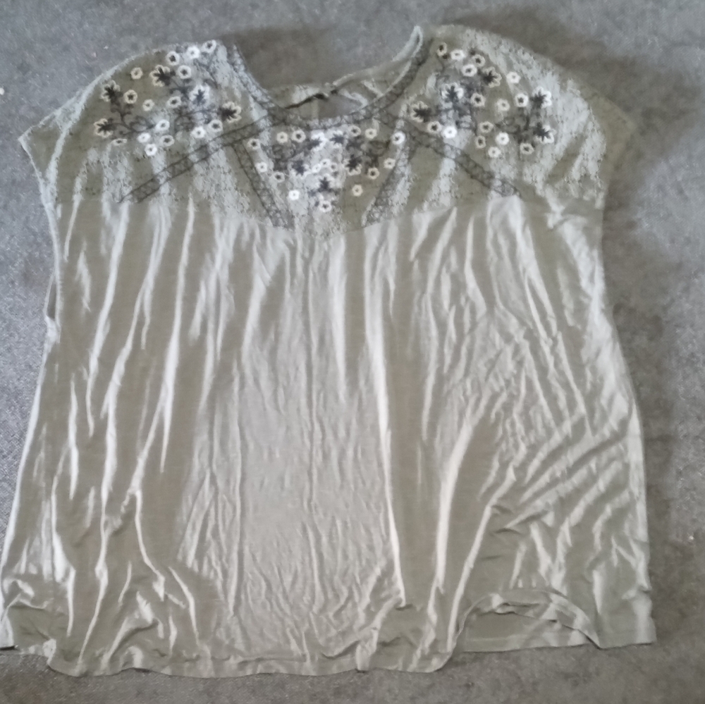 Torrid Olive Short Sleeve Top with Floral Accents